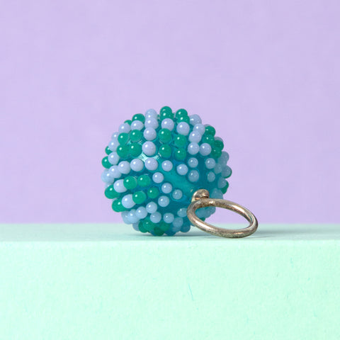 Lampwork Perle: Dotted Pattern Mint-Lavender – Handgemacht, Unikat Schmuck