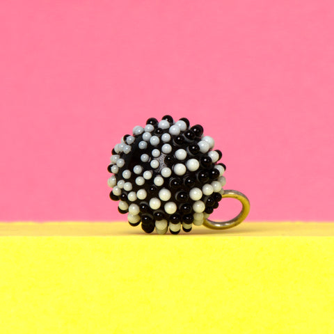 Lampwork Glasanhänger: Dotted Pattern Schwarz-Weiß – Handgemacht, Unikat Schmuck