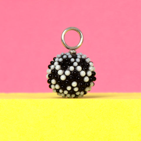 Lampwork Glasanhänger: Dotted Pattern Schwarz-Weiß – Handgemacht, Unikat Schmuck