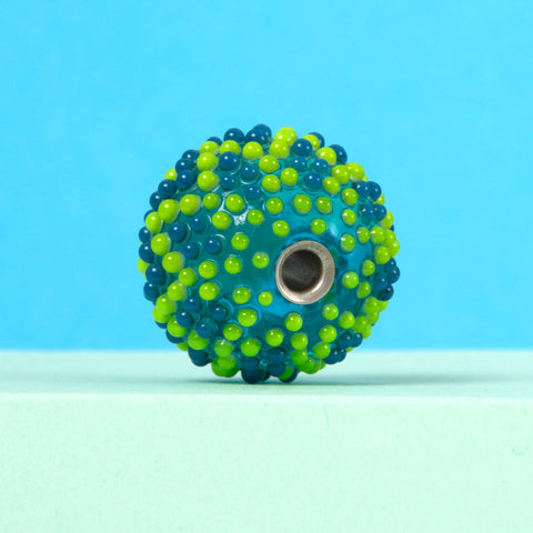 Lampwork Perle: Dotted Pattern Lime-Mint – Handgemacht, Unikat Schmuck